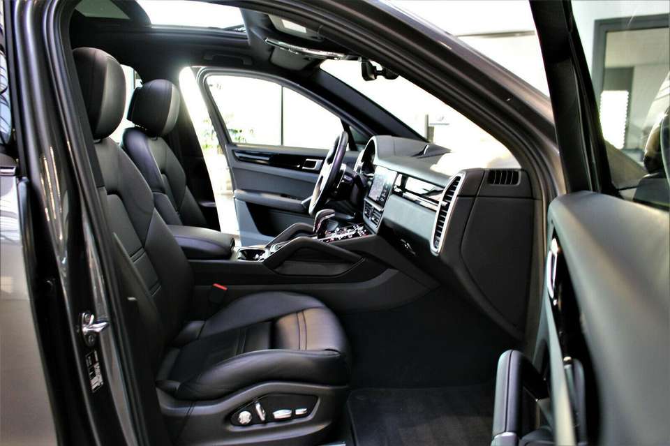 Porsche Cayenne - Imagem 8