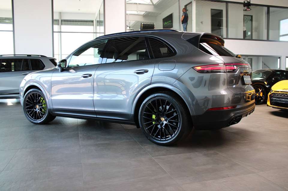 Porsche Cayenne - Imagem 9