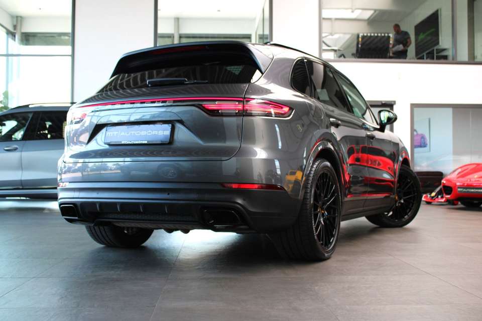 Porsche Cayenne - Imagem 13