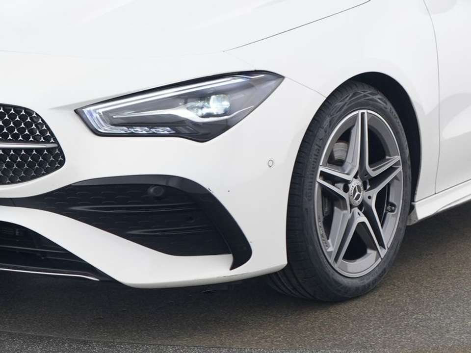 Mercedes-Benz CLA 180 - Imagem 9