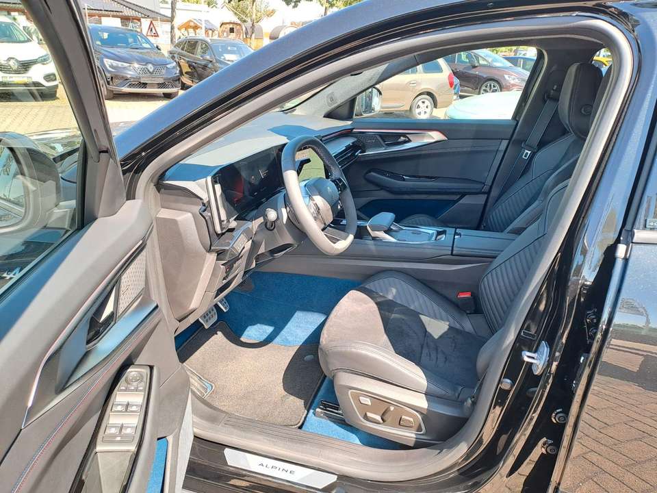 Renault Rafale - Imagem 10