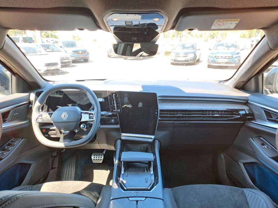 Renault Rafale - Imagem 16