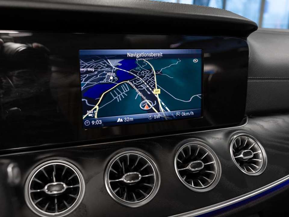 Mercedes-Benz E 200 - Imagem 15