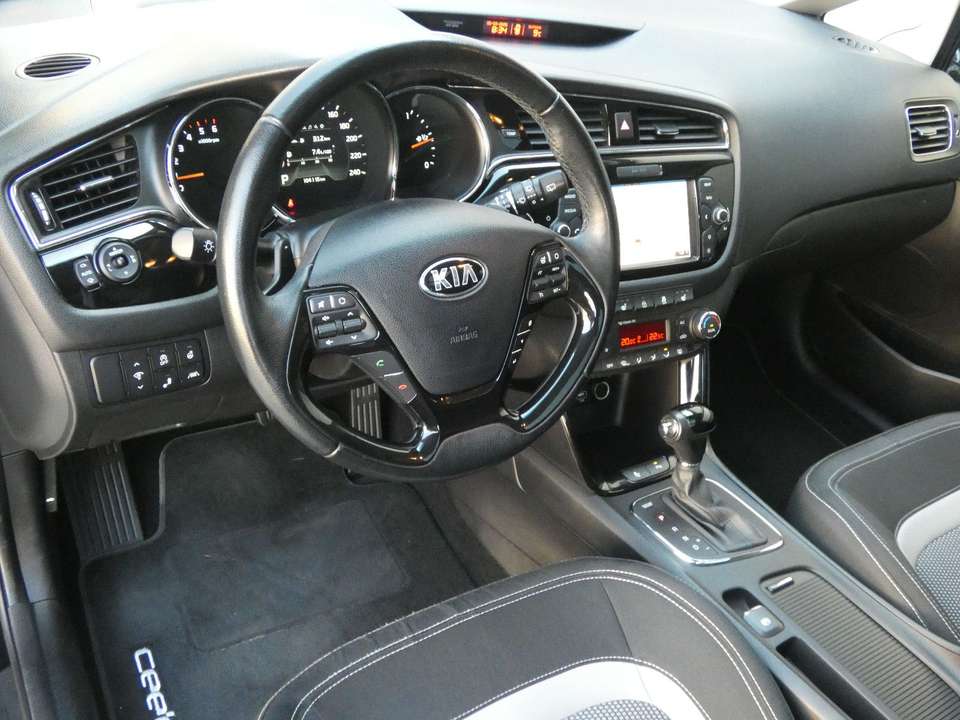 Kia Ceed SW / cee'd SW - Imagem 10