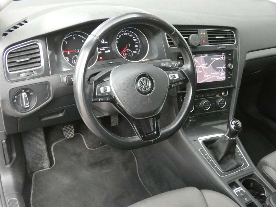 Volkswagen Golf - Imagem 9