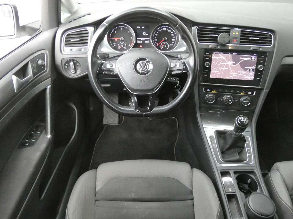 Volkswagen Golf - Imagem 11