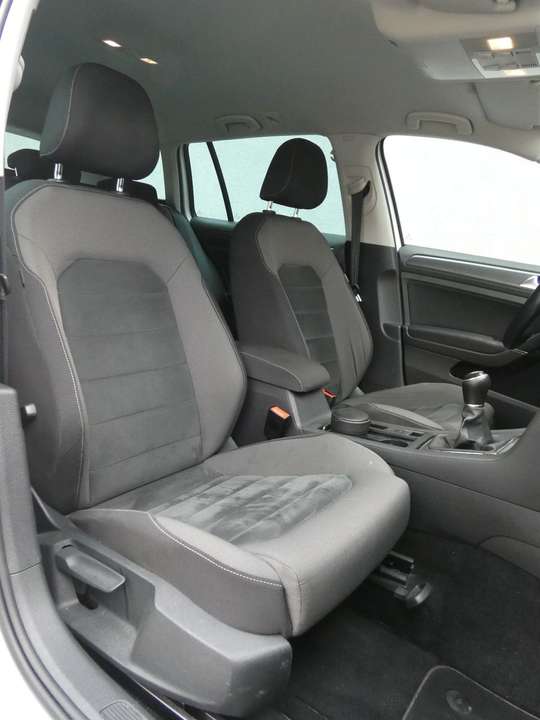 Volkswagen Golf - Imagem 20