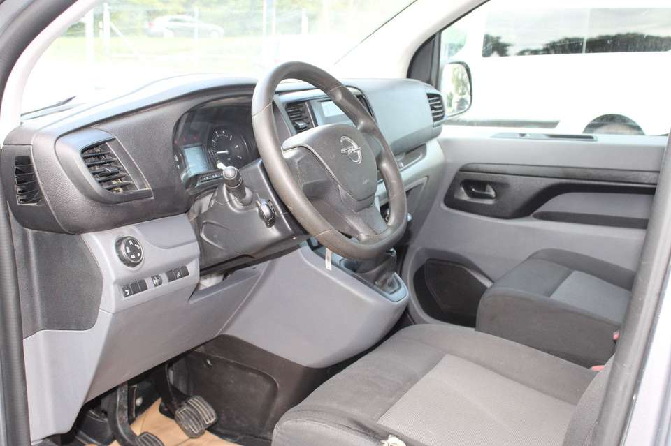 Opel Vivaro - Imagem 13