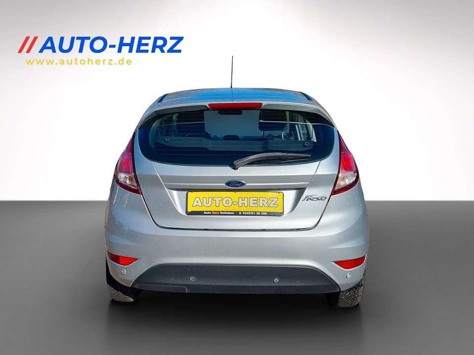 Ford Fiesta - Imagem 9