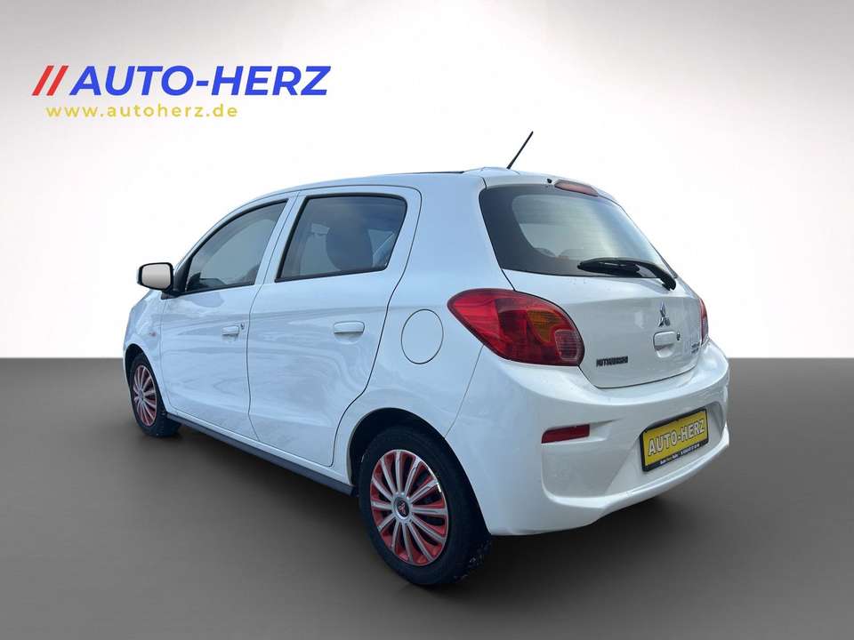 Mitsubishi Space Star - Imagem 10