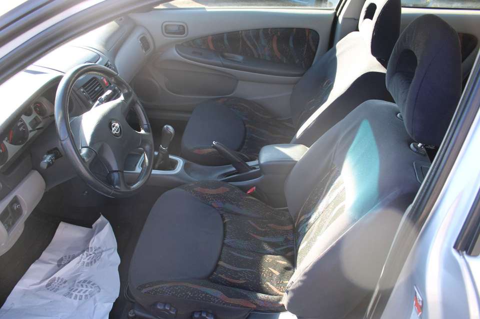 Nissan Almera - Imagem 12