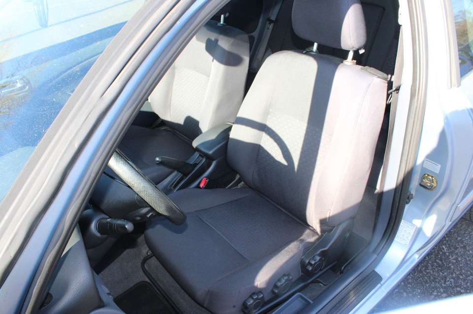 Nissan Almera - Imagem 13