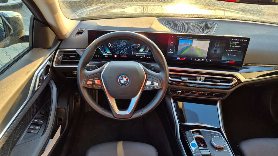 BMW i4 - Imagem 8