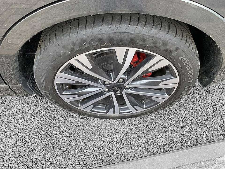 Ford Kuga - Imagem 8