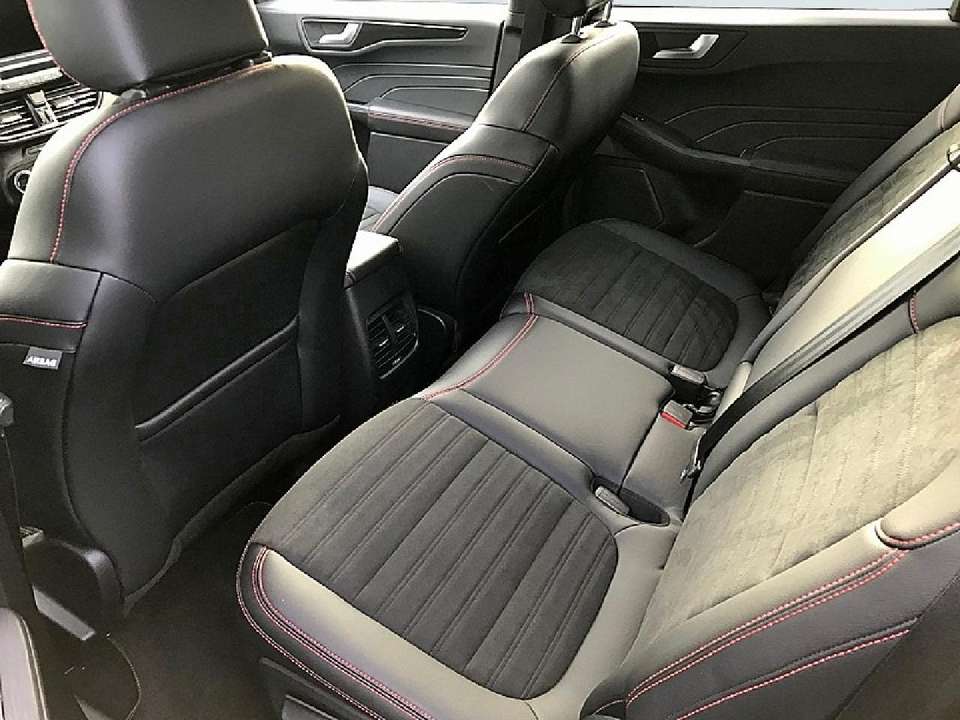 Ford Kuga - Imagem 10