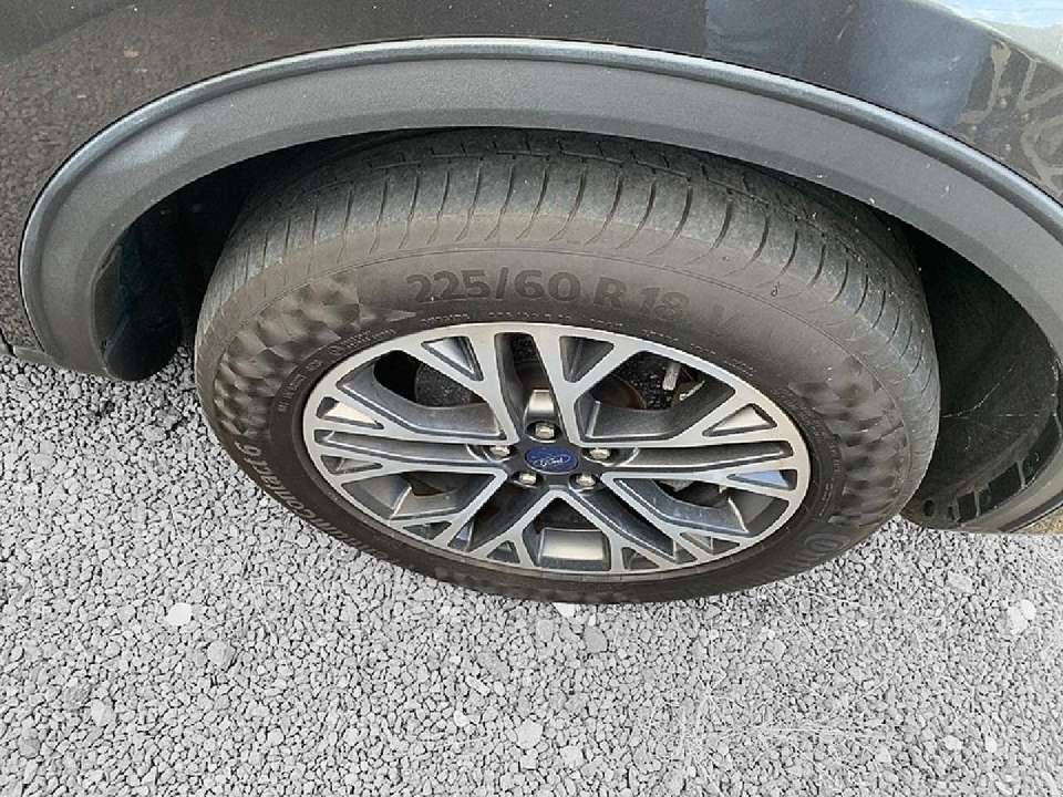 Ford Kuga - Imagem 8