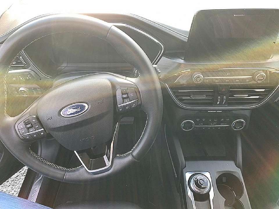 Ford Kuga - Imagem 10