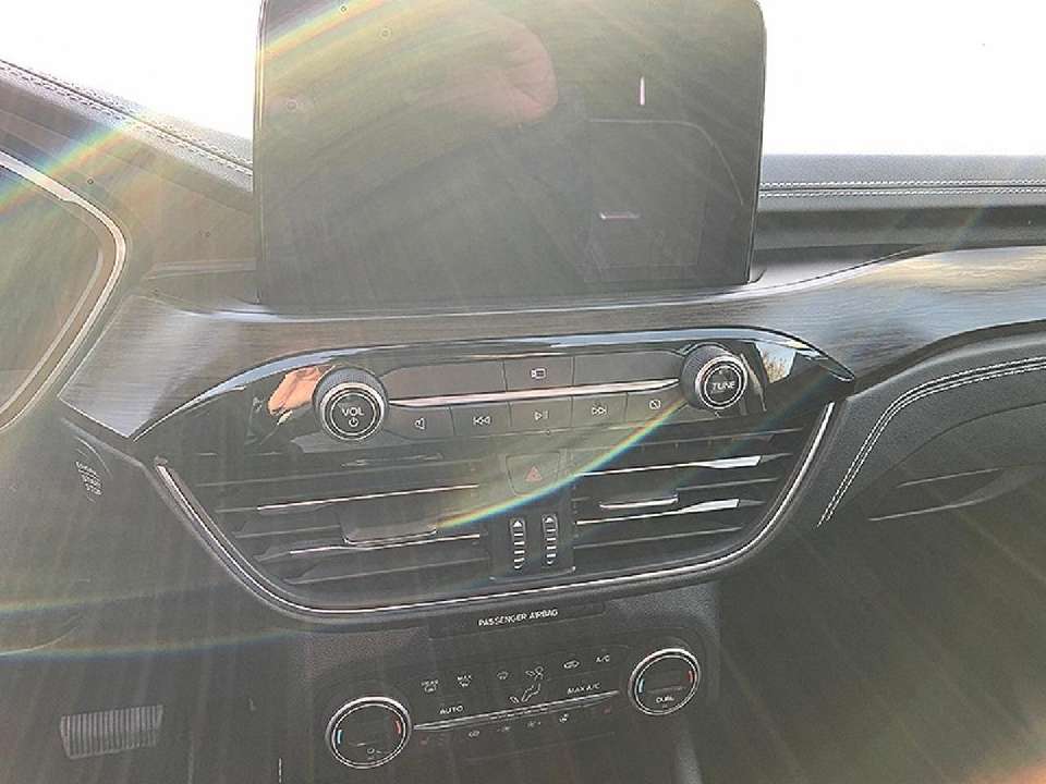 Ford Kuga - Imagem 11