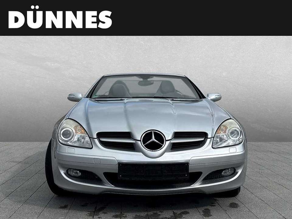 Mercedes-Benz SLK 200 - Imagem 8