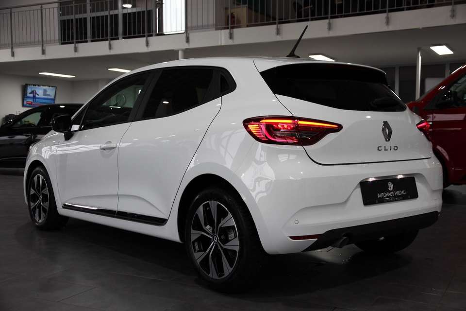 Renault Clio - Imagem 8