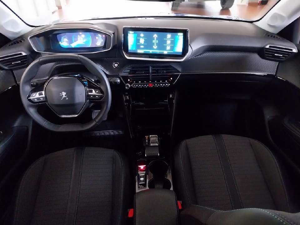 Peugeot e-208 - Imagem 11