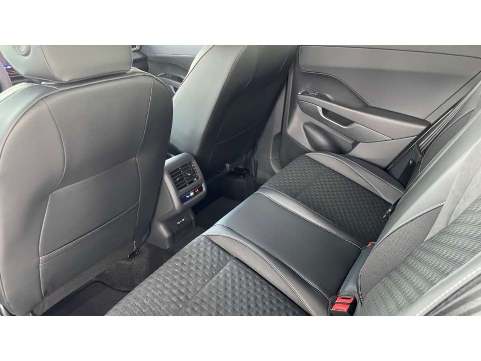 Volkswagen T-Roc - Imagem 15