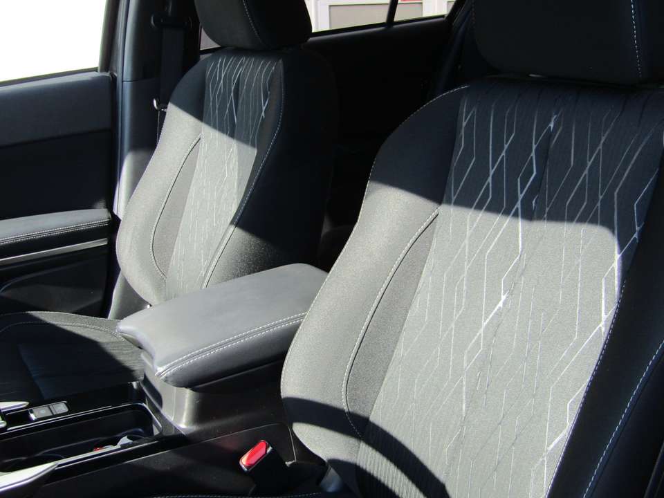 Mitsubishi Eclipse Cross - Imagem 13