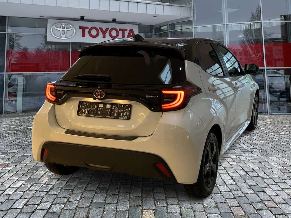 Toyota Yaris - Imagem 4