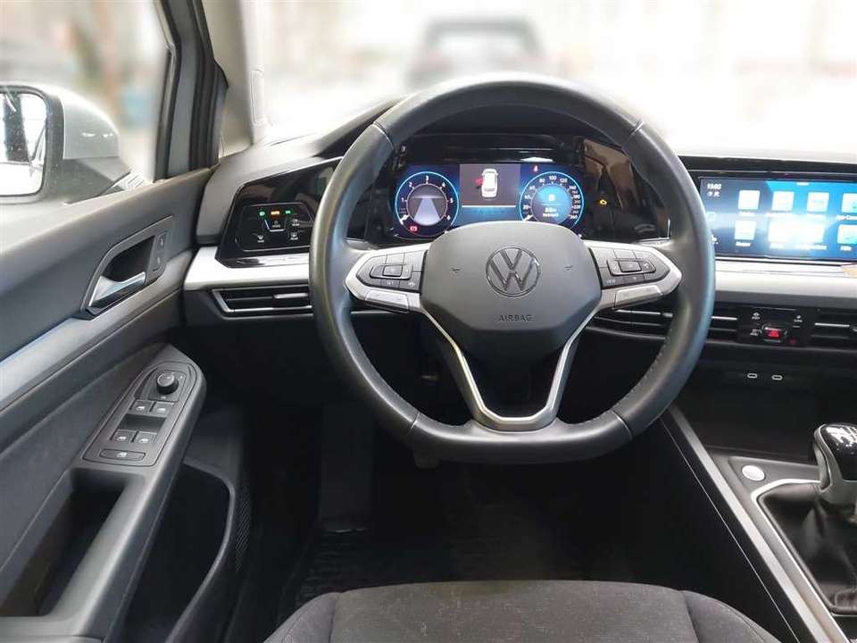 Volkswagen Golf - Imagem 9