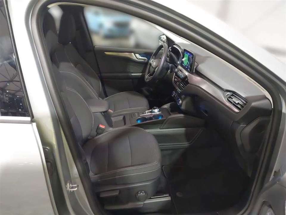 Ford Kuga - Imagem 15