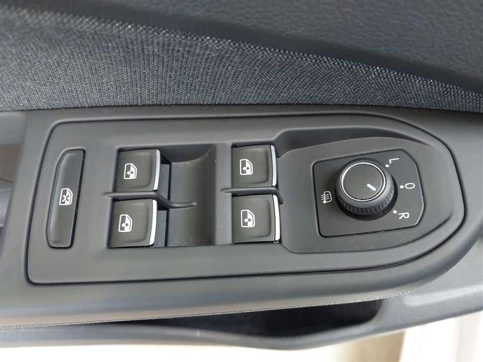 Volkswagen Golf - Imagem 13