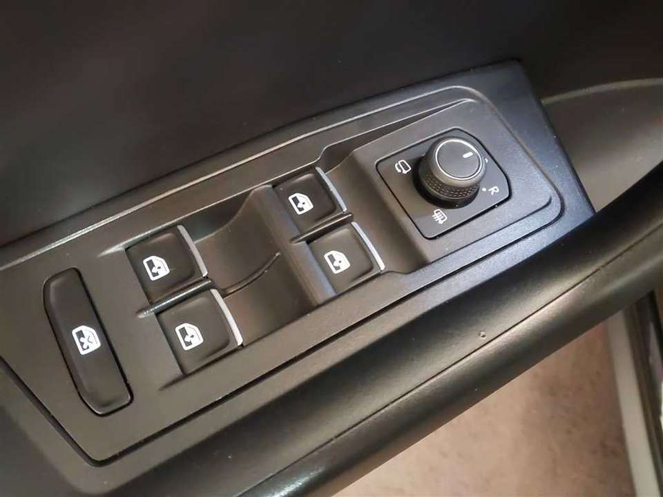 Volkswagen T-Roc - Imagem 13