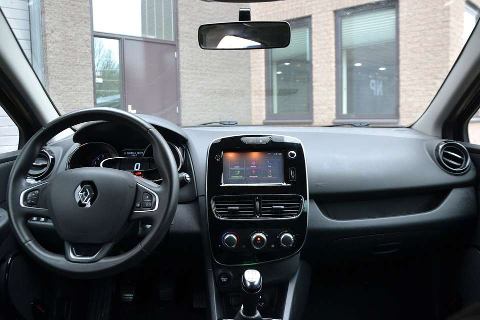Renault Clio - Imagem 9