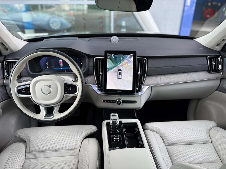 Volvo XC90 - Imagem 5