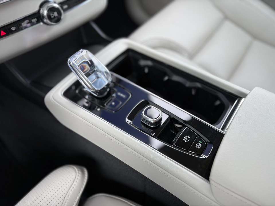 Volvo XC90 - Imagem 12