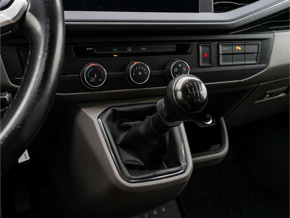 Volkswagen T6.1 Transporter - Imagem 19