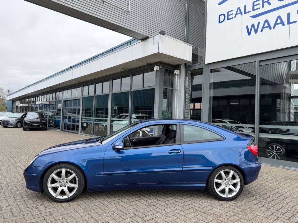 Mercedes-Benz C 180 - Imagem 6