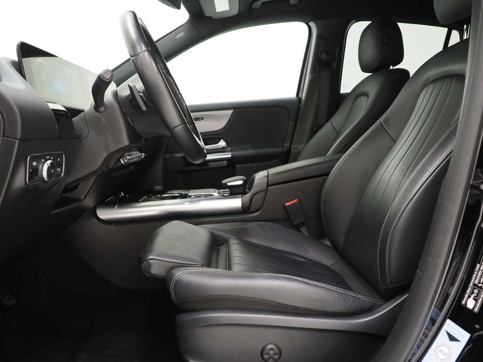 Mercedes-Benz GLA 250 - Imagem 17