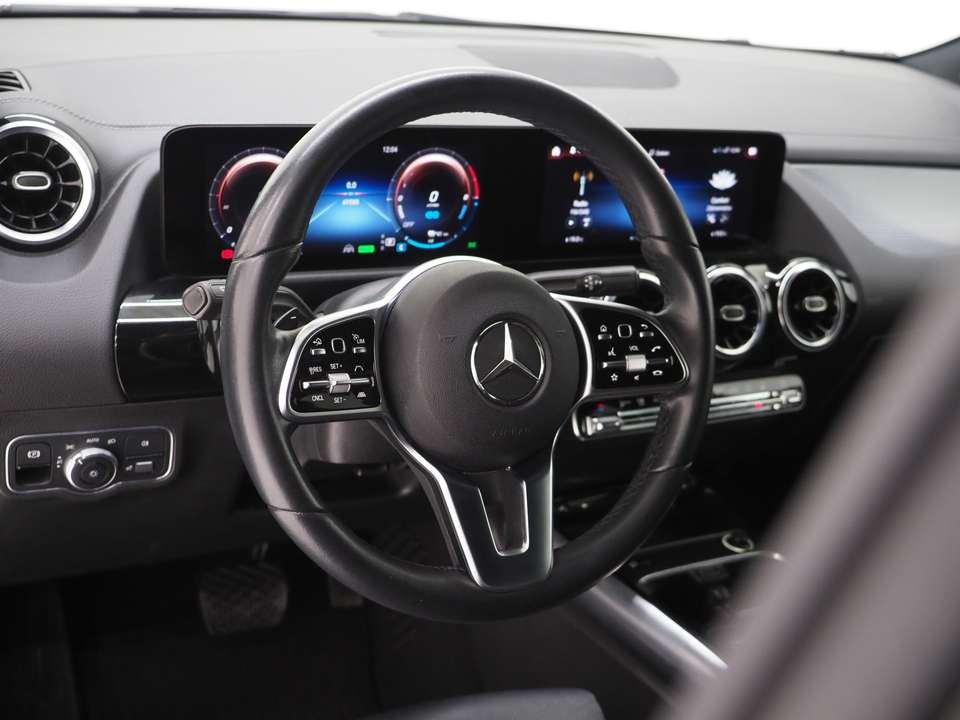 Mercedes-Benz GLA 250 - Imagem 18