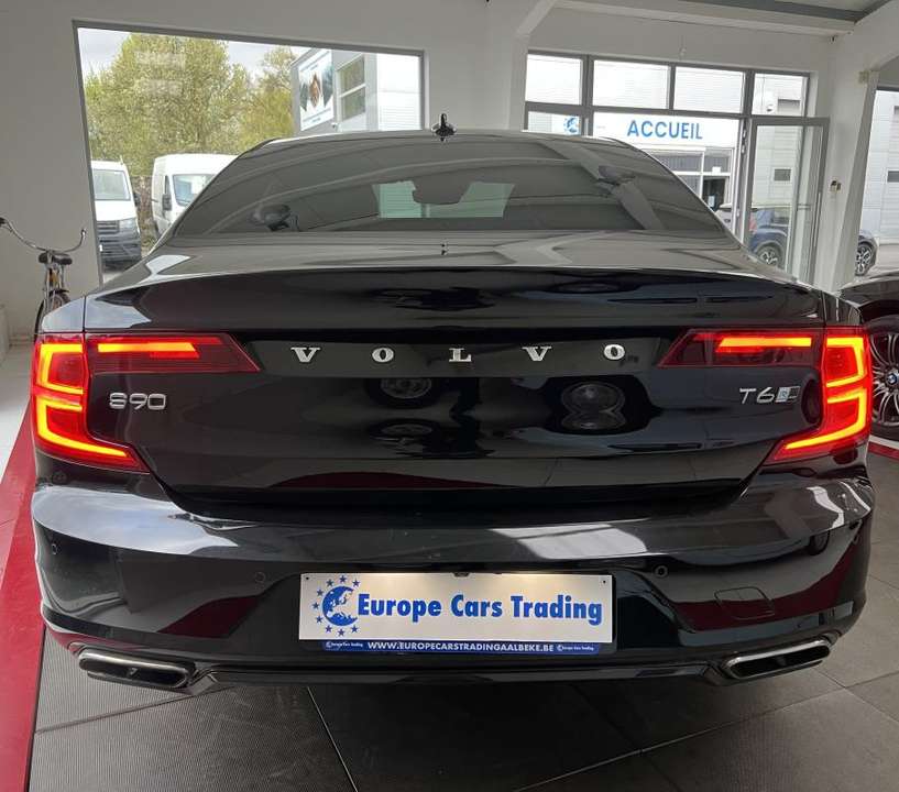 Volvo S90 - Imagem 6