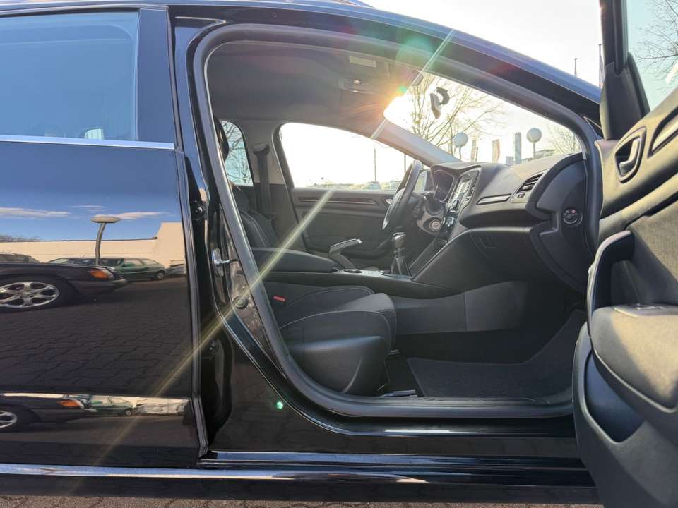 Renault Megane - Imagem 8