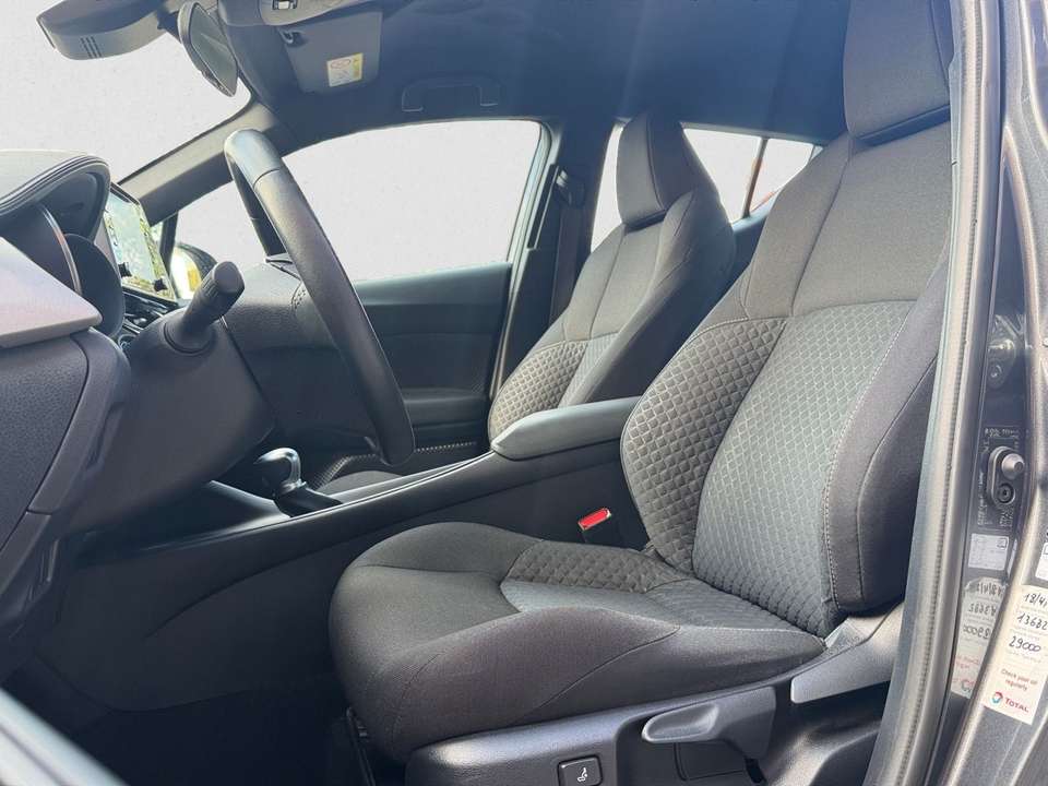 Toyota C-HR - Imagem 10