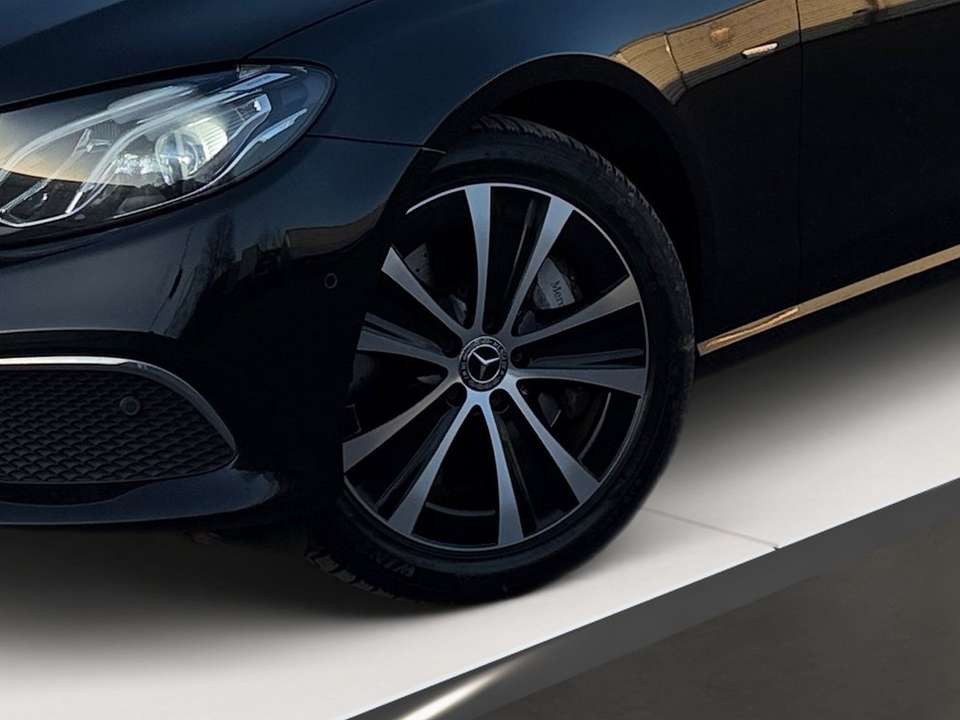 Mercedes-Benz E 400 - Imagem 3