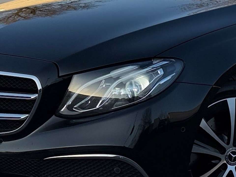 Mercedes-Benz E 400 - Imagem 4