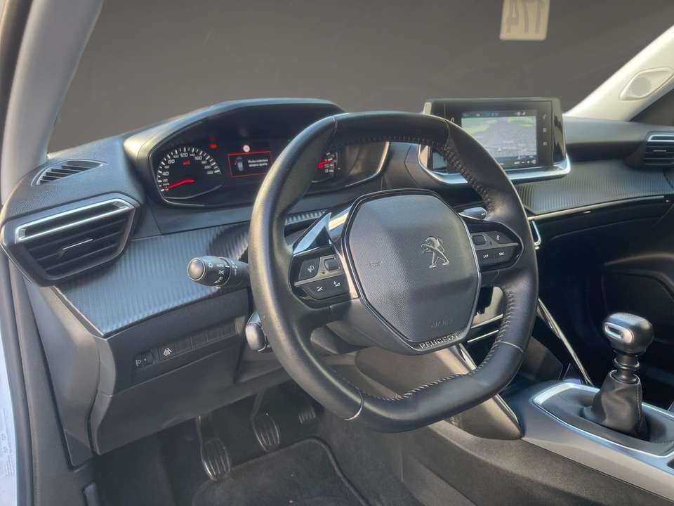 Peugeot 2008 - Imagem 9