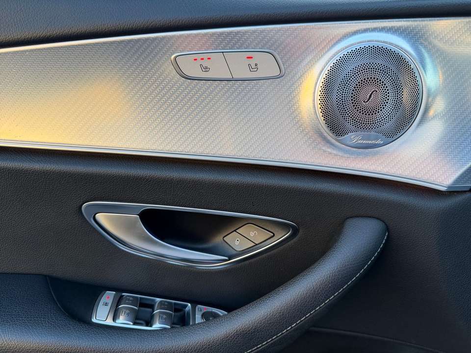 Mercedes-Benz E 400 - Imagem 14