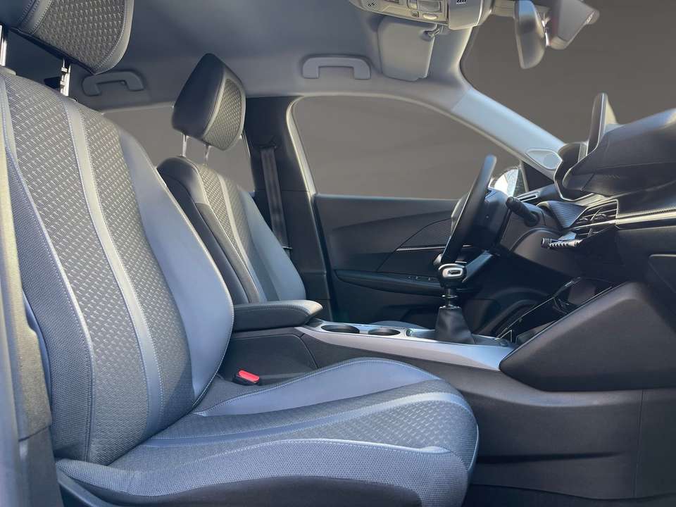 Peugeot 2008 - Imagem 13