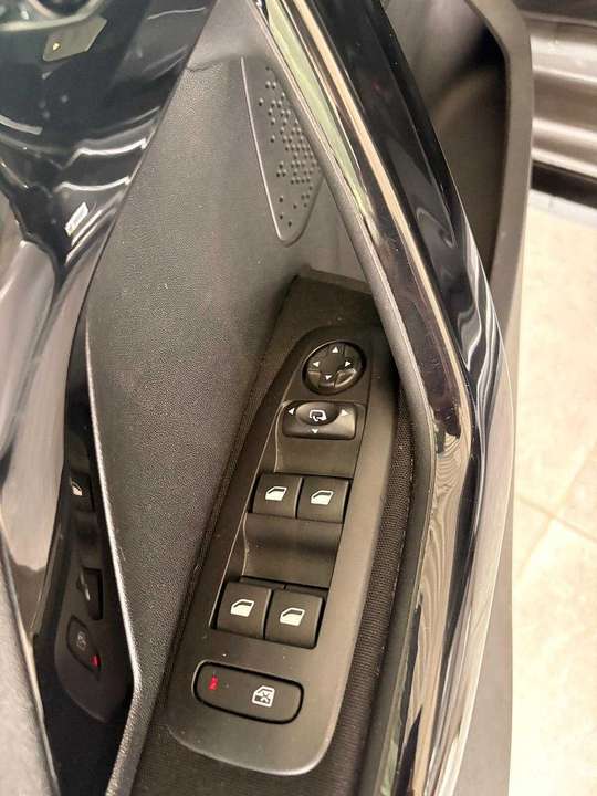 Peugeot 2008 - Imagem 6