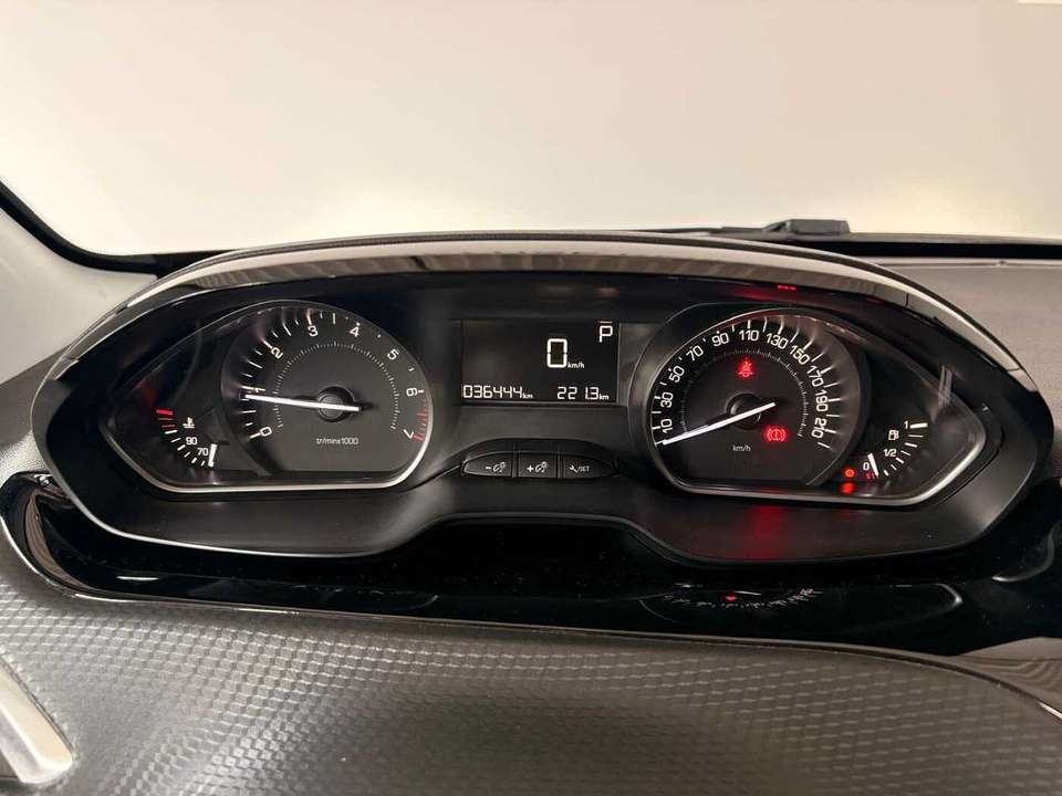 Peugeot 2008 - Imagem 9