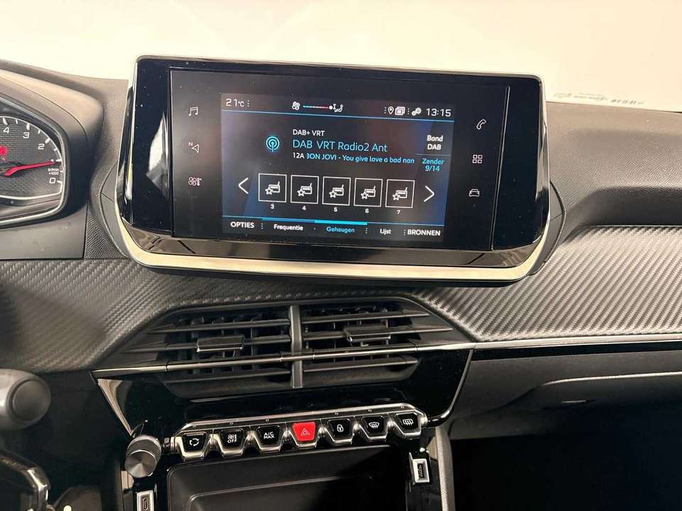 Peugeot 208 - Imagem 10